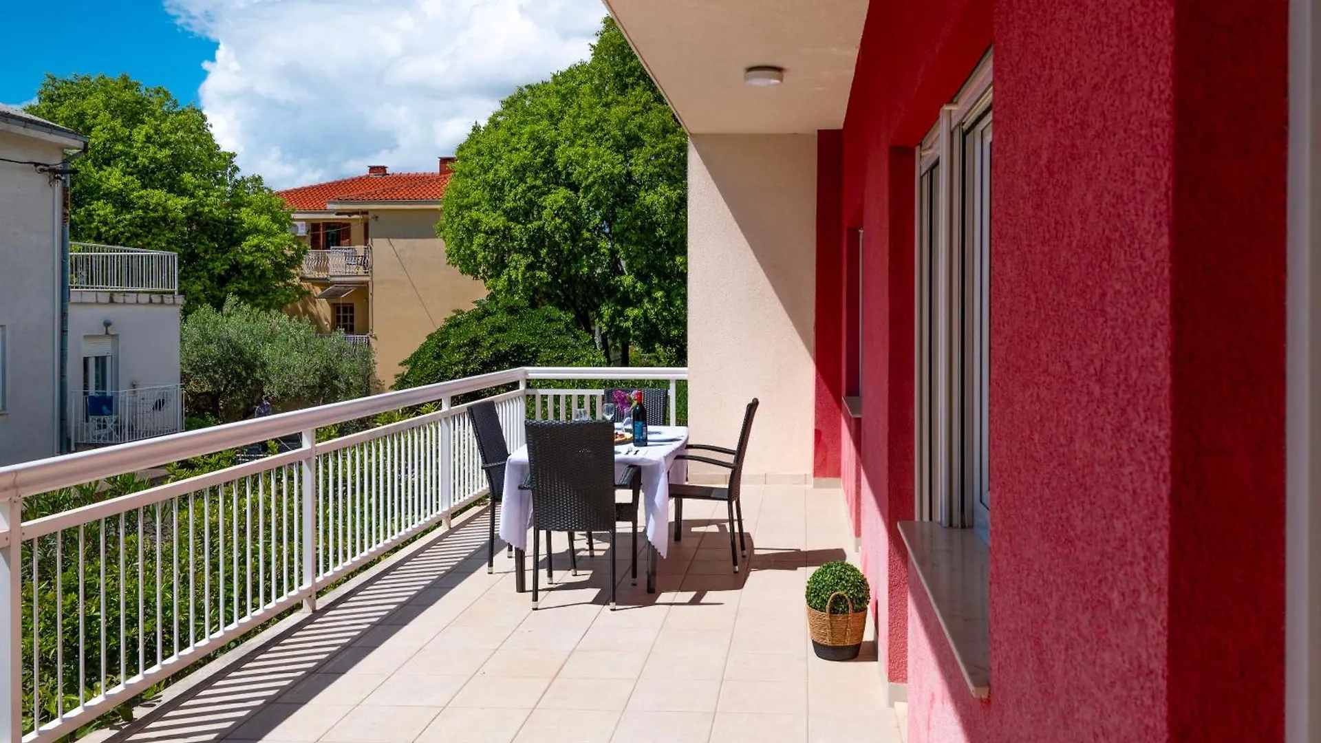 Apartment Goreta Kastela 0*,  Croatia
